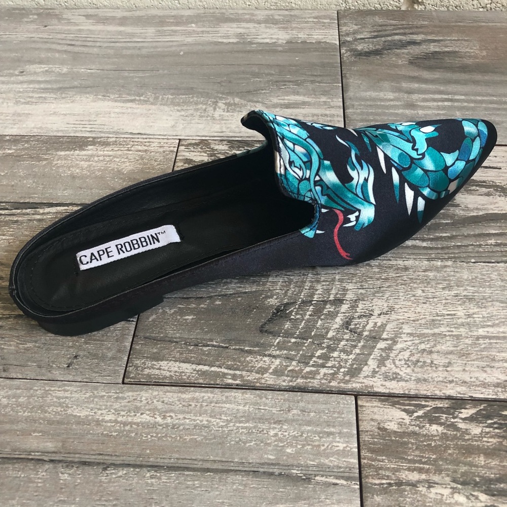 Black Dragon Pointy Toe Slip On Mules - Picture 4 of 7